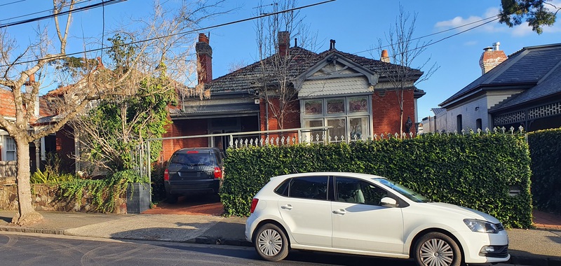 19 Luxton rd South Yarra