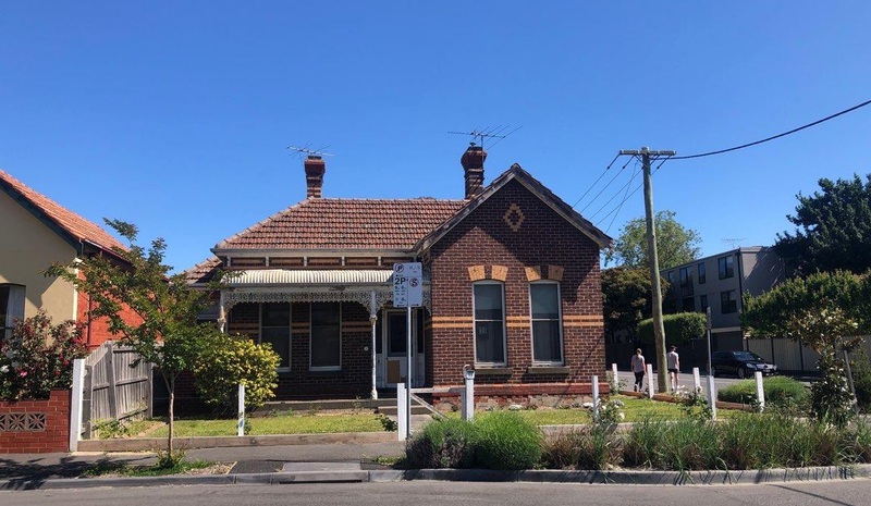 33 Llaneast Street, Armadale