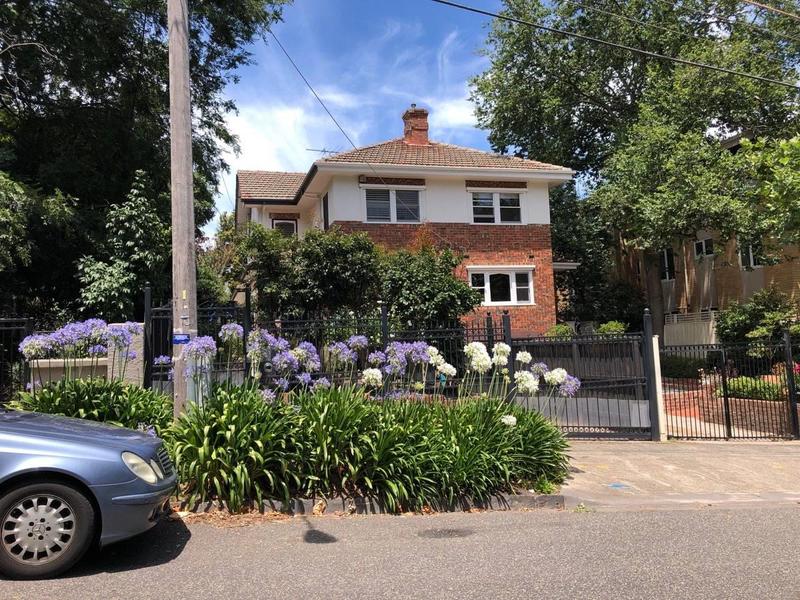 6-6A Warra Street, Toorak