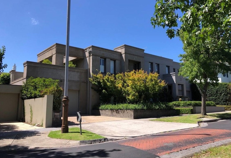 10-10A Power Avenue, Toorak