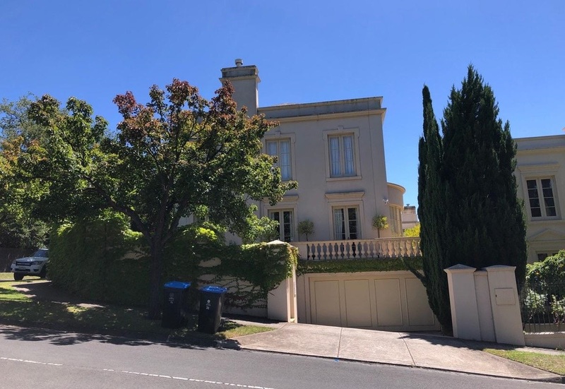 3A Glyndebourne Avenue, Toorak