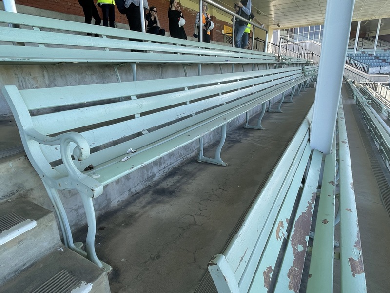 2022 Seating Hiskens stand