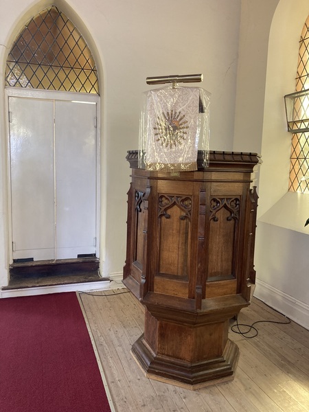 Pulpit with cloth