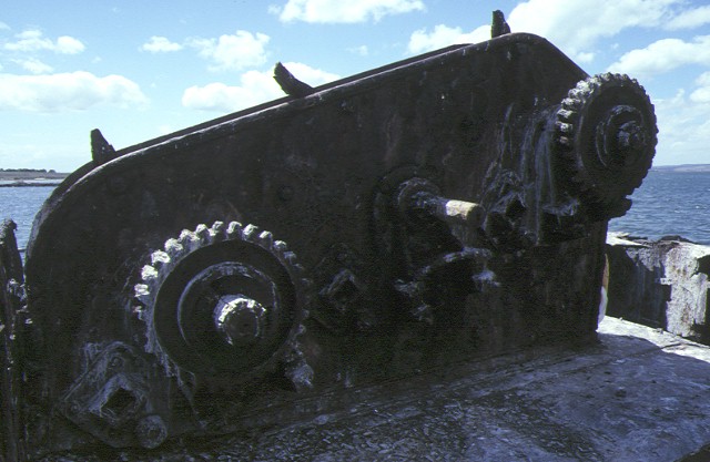 S73_Bechervaise_CorioBay_Machinery Detail_15/06/1999